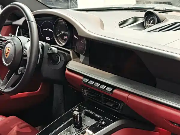 Porsche 911 2023
