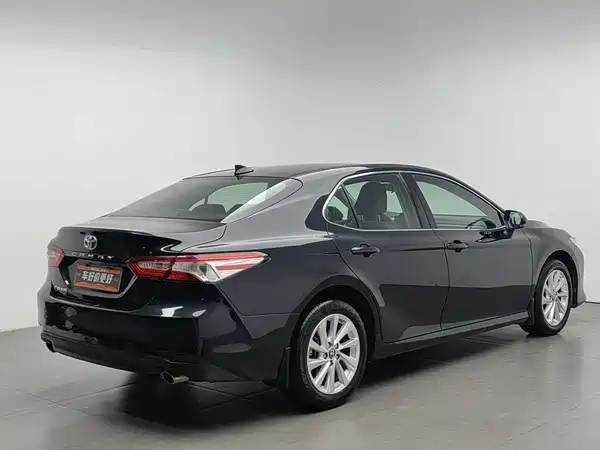 Toyota Camry 2022