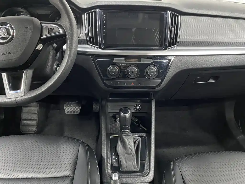 Skoda Kamiq 2023 — фото 12