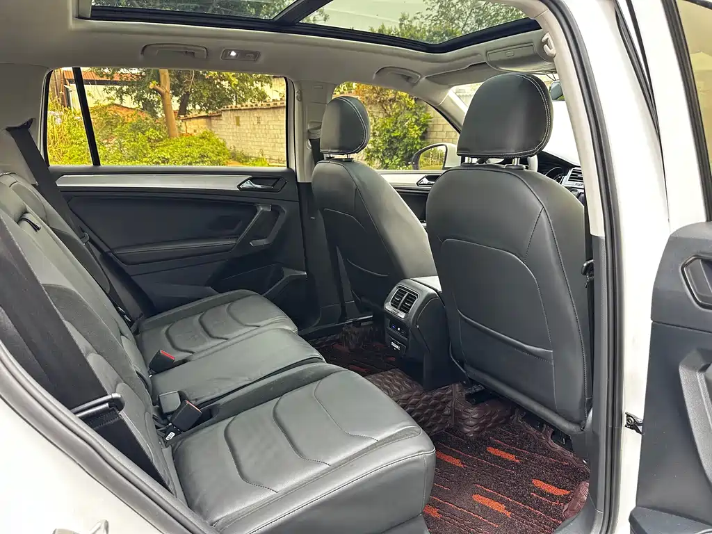 Volkswagen Tiguan L 2019 — фото 9