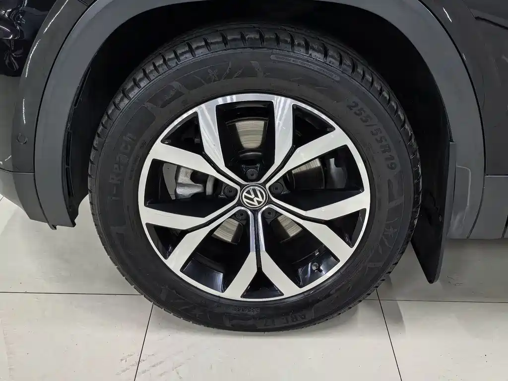 Volkswagen Teramont 2018 — фото 10