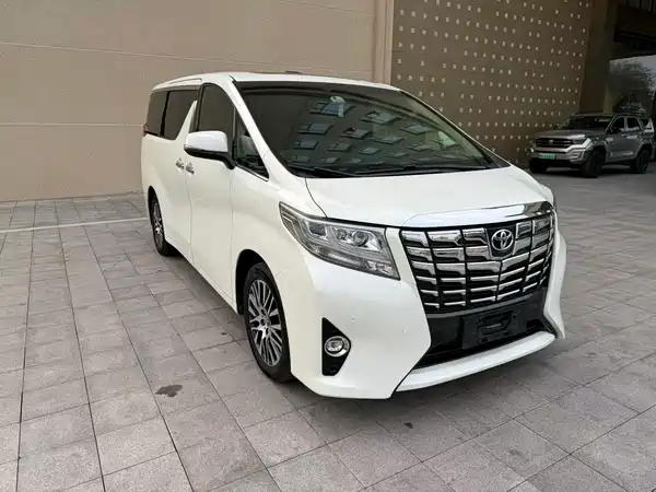 Toyota Alphard 2015