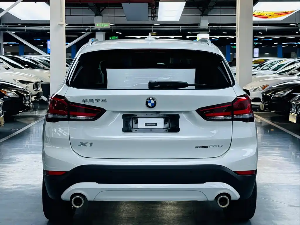 BMW X1 2022 — фото 14