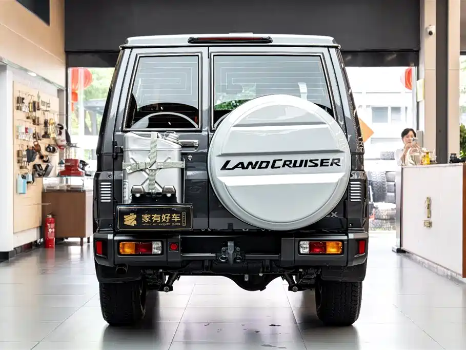Toyota Land Cruiser 2025 — фото 5