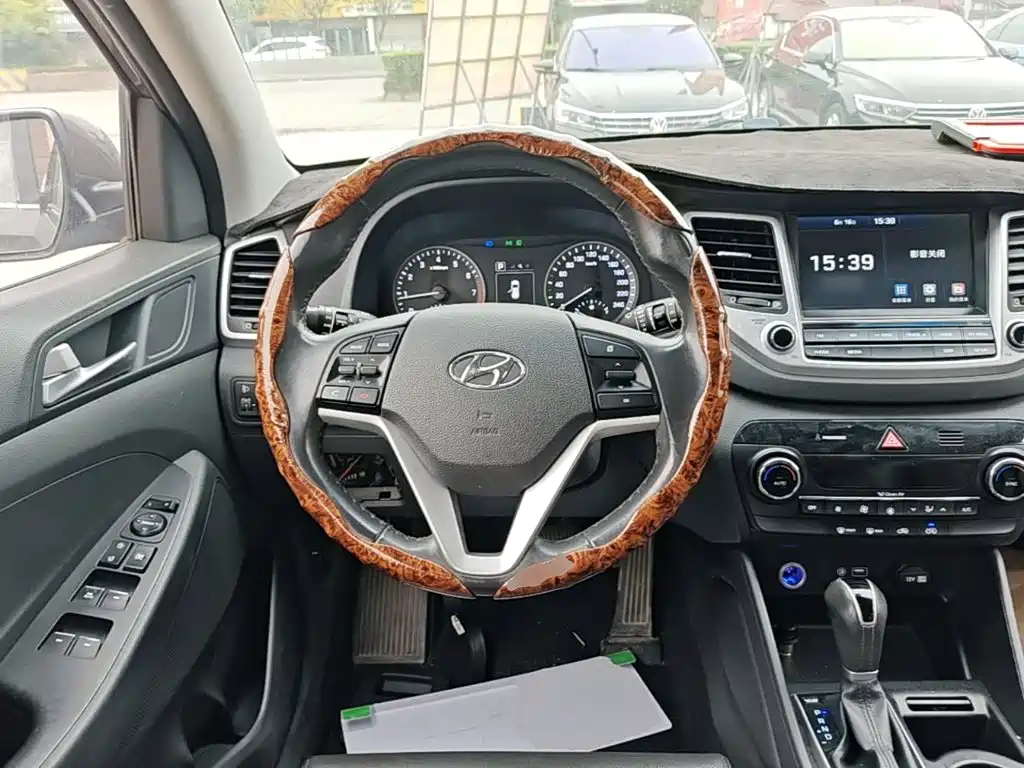 Hyundai Tucson 2016 — фото 11
