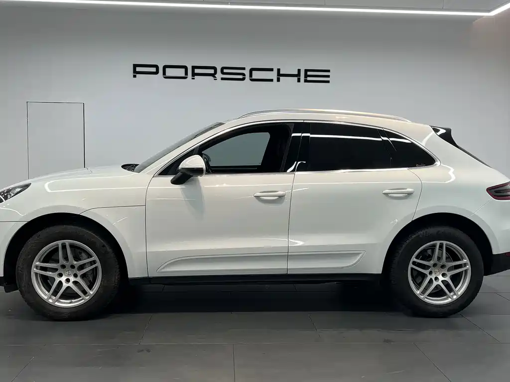 Porsche Macan 2018 — фото 3