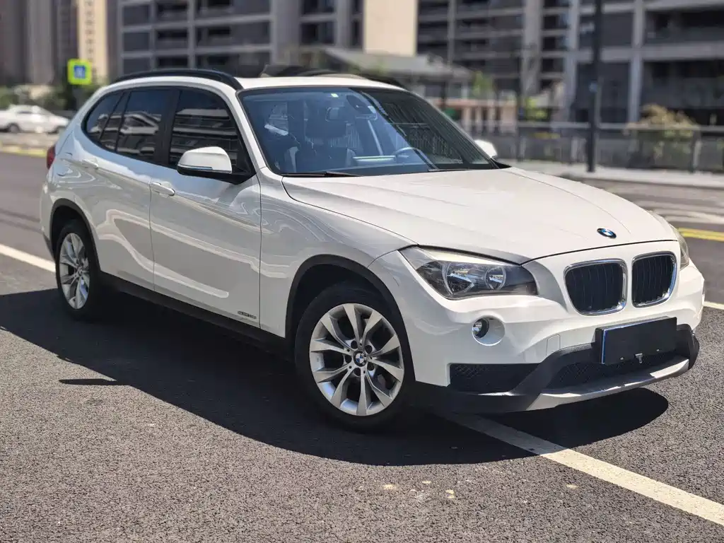 BMW X1 2014 — фото 3