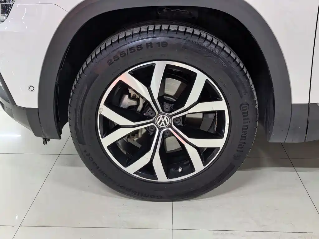 Volkswagen Teramont 2018 — фото 11
