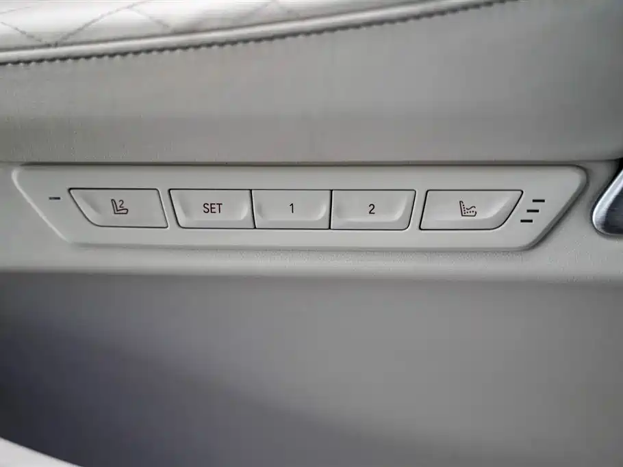 BMW 7 Series 2020 — фото 12