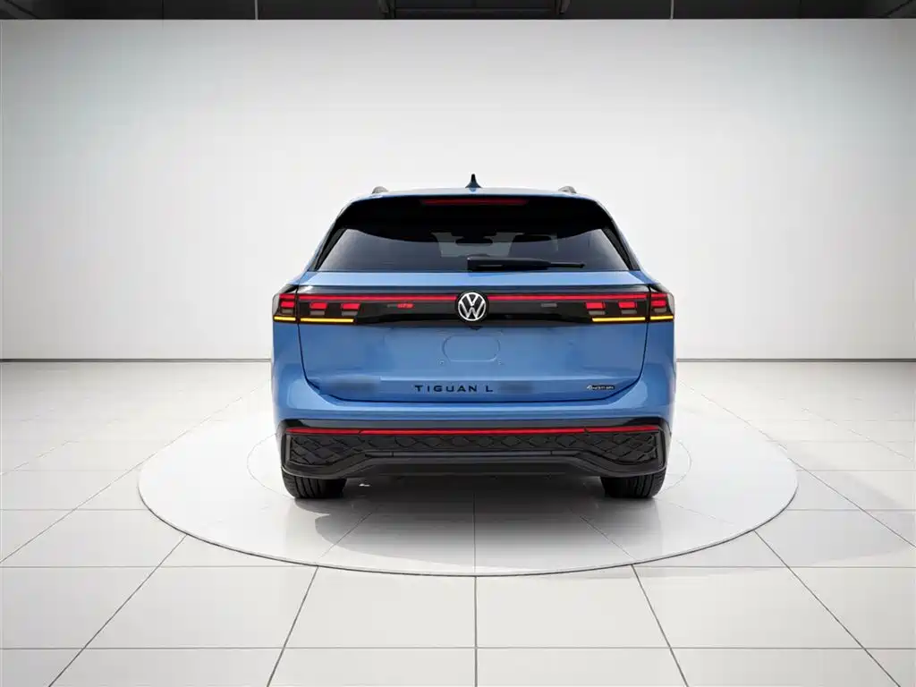 Volkswagen Tiguan L 2024 — фото 4