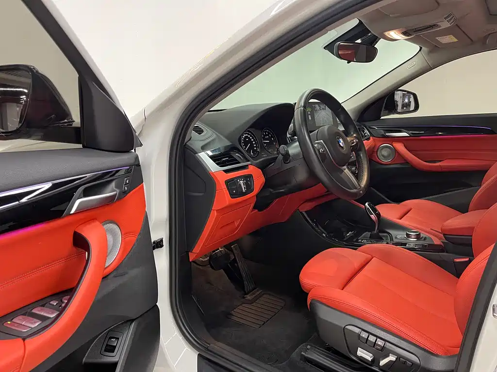 BMW X2 2023 — фото 11