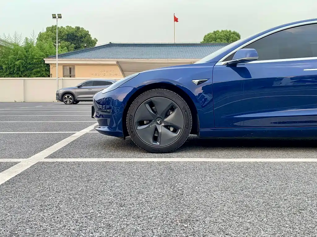 Tesla Model 3 2020 — фото 9