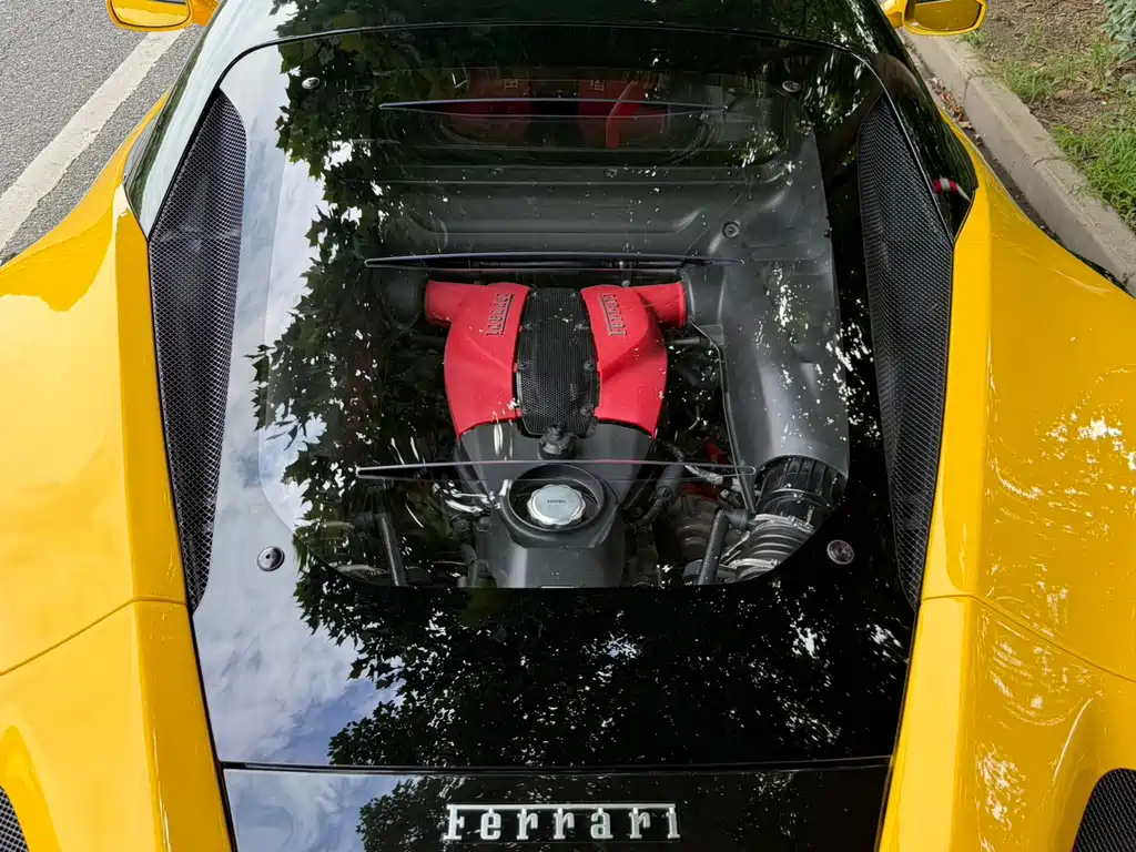 Ferrari F8 2021 — фото 14