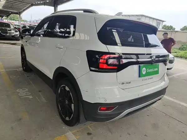 Volkswagen Tacqua 2020