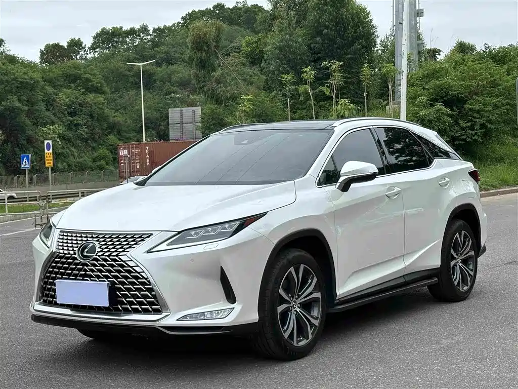 Lexus RX 2022