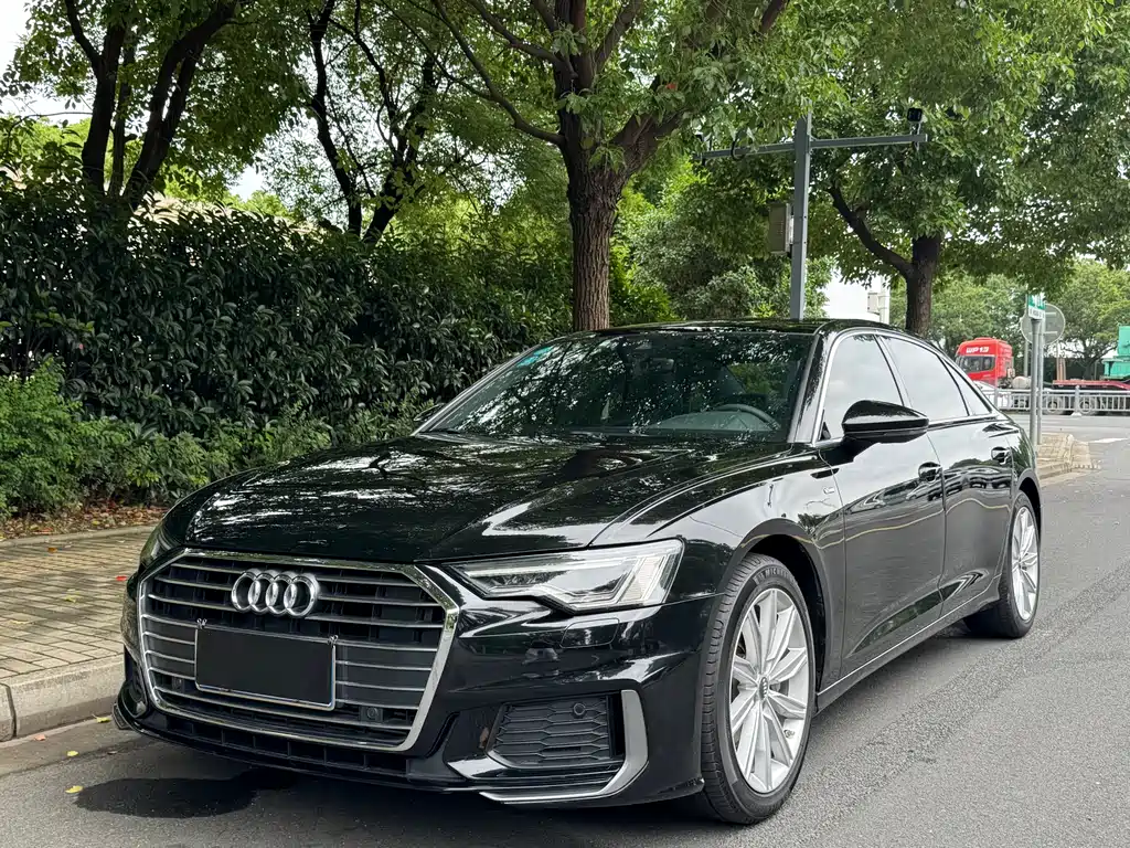 Audi A6L 2020 — фото 1