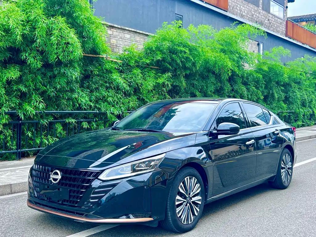 Nissan Teana 2024