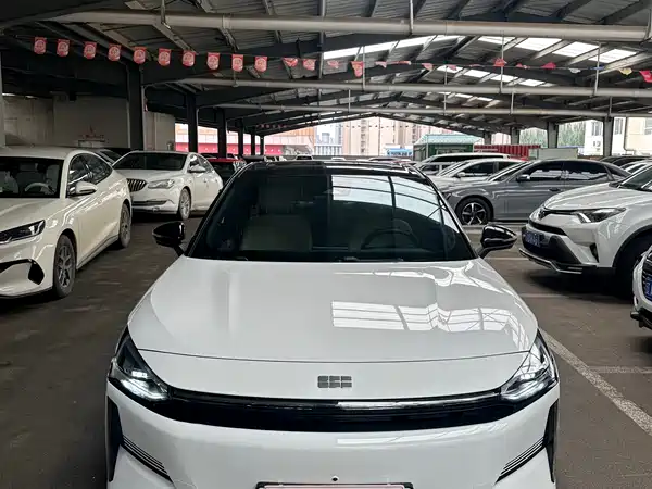 Geely Galaxy L6 2024