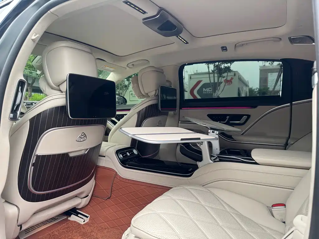 Mercedes-Benz S-Class 2023 — фото 13