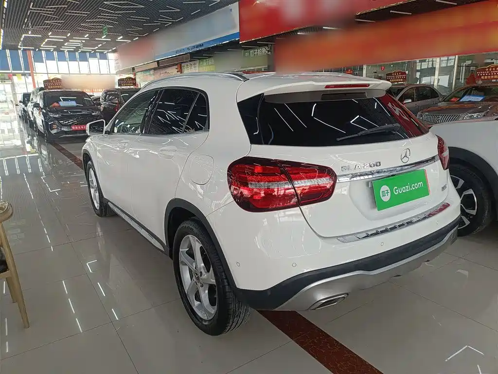 Mercedes-Benz GLA 2018 — фото 23