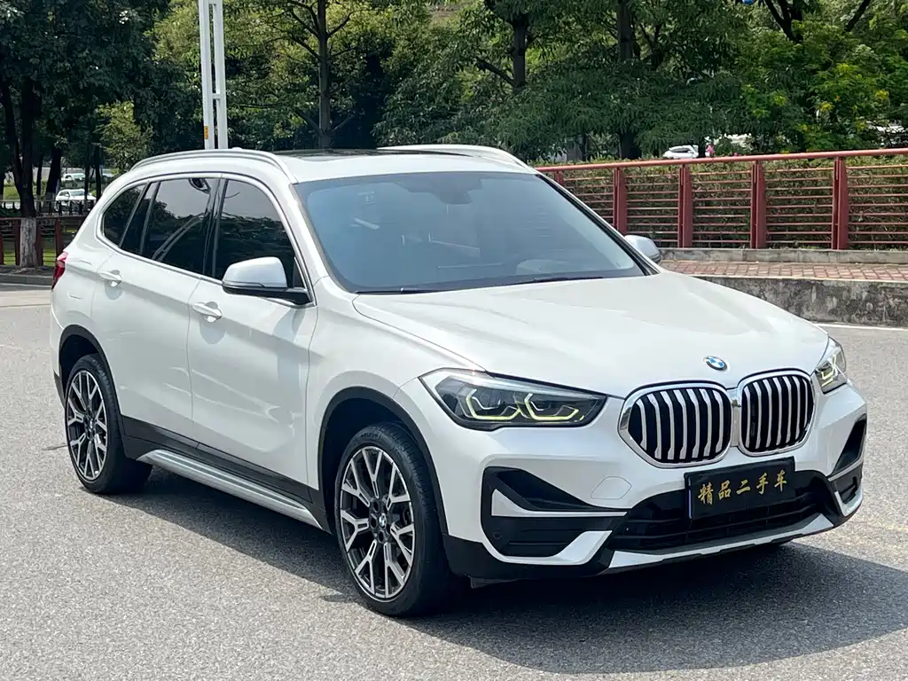 BMW X1 2021 — фото 3