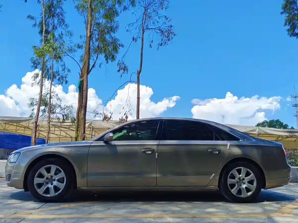 Audi A8 2014