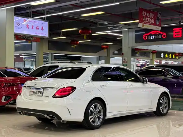 Mercedes-Benz C-Class 2020