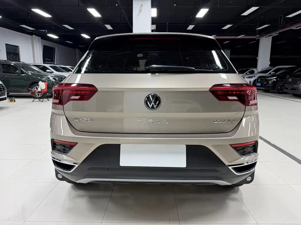 Volkswagen T-Roc 2022 — фото 8