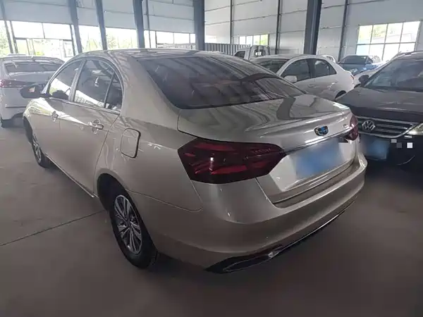 Geely Emgrand 2018