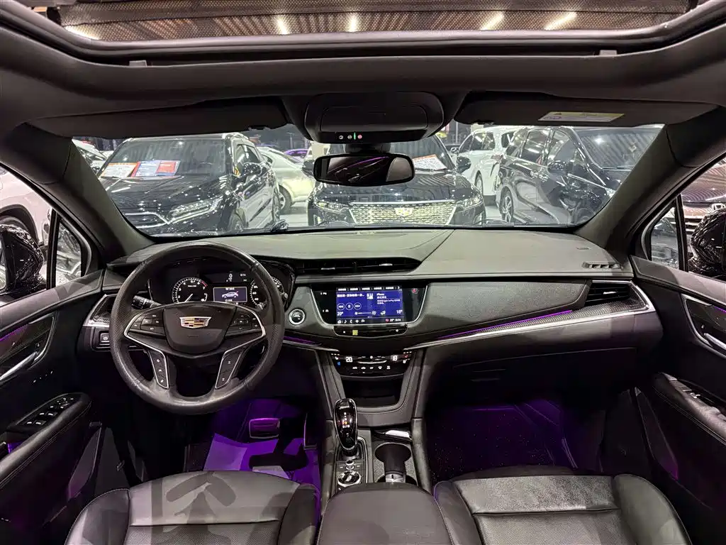 Cadillac XT5 2022 — фото 12