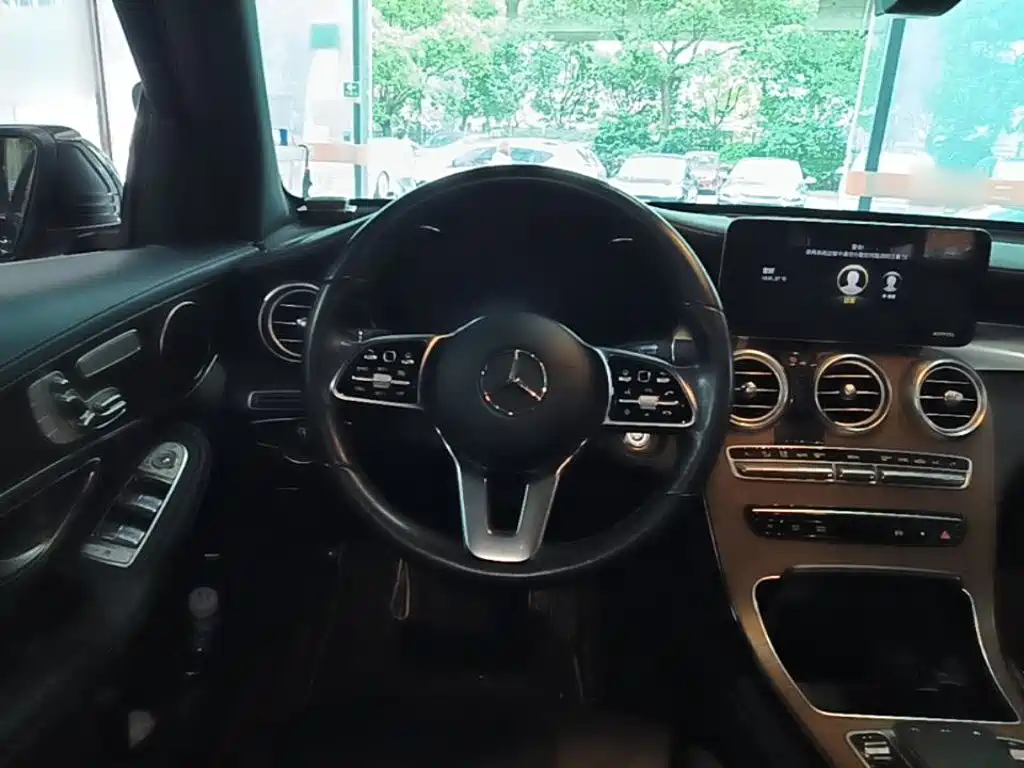 Mercedes-Benz GLC 2019 — фото 11