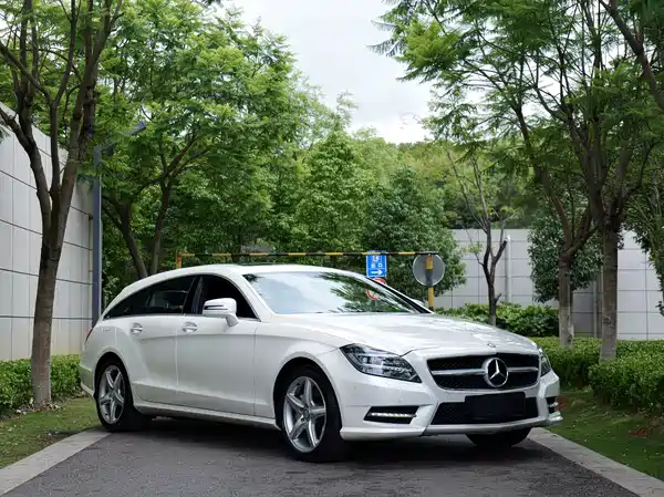 Mercedes-Benz CLS 2013
