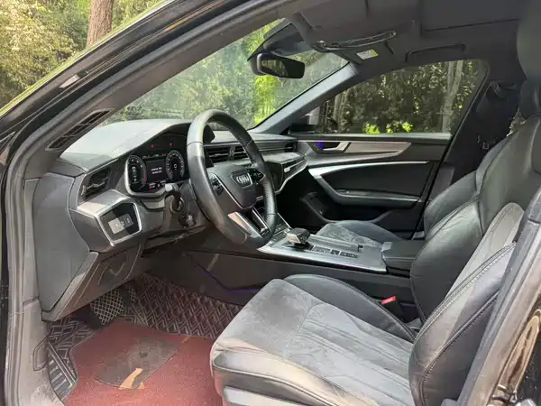 Audi A6L 2020