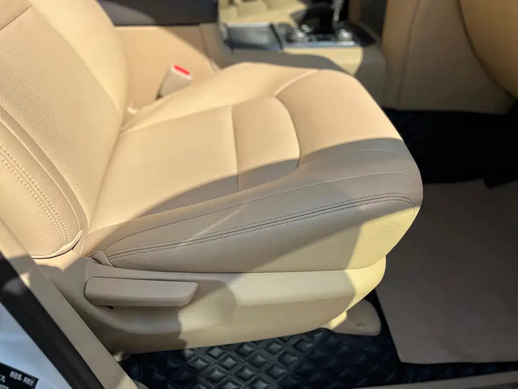 Toyota Land Cruiser 2018 — фото 21