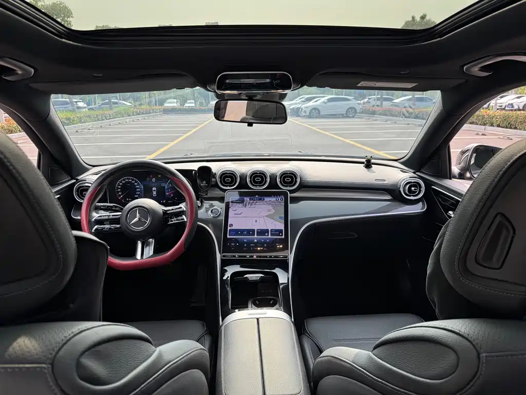 Mercedes-Benz C-Class 2023 — фото 9