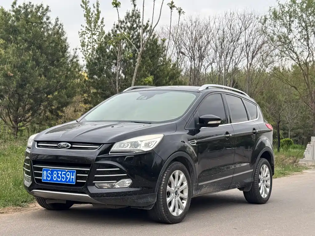 Ford Kuga 2013 — фото 1