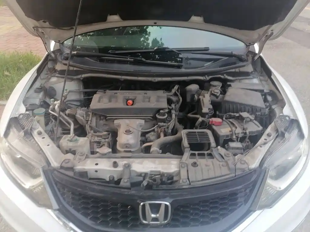 Honda Jade 2016 — фото 11