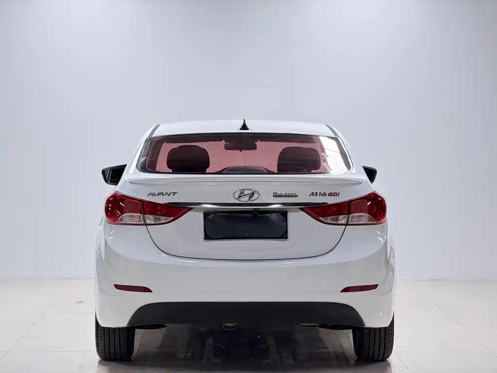 Hyundai Elantra 2013