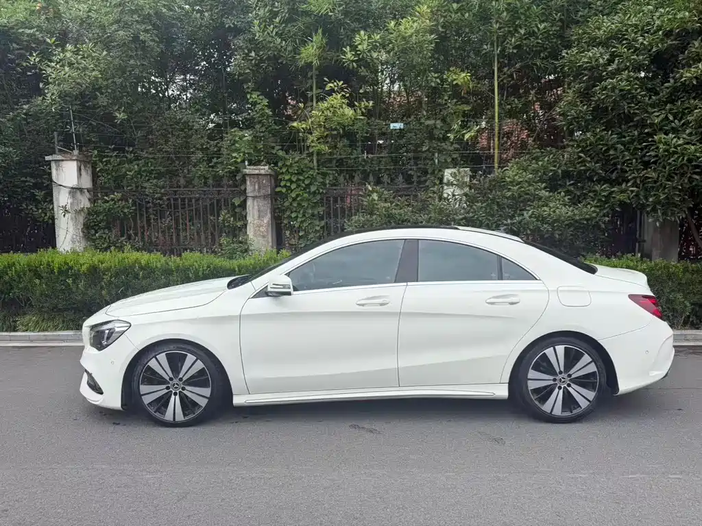 Mercedes-Benz CLA 2017