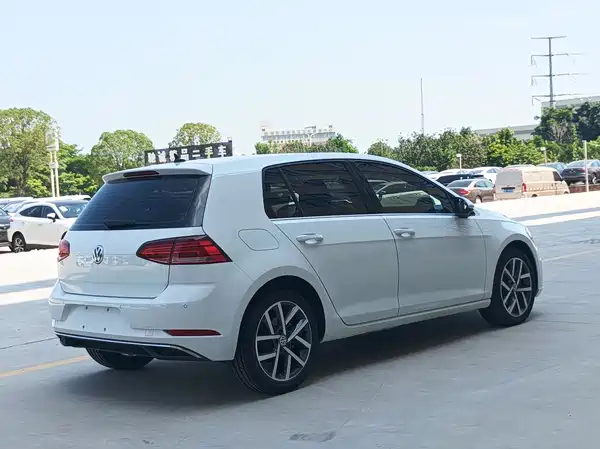 Volkswagen Golf 2020
