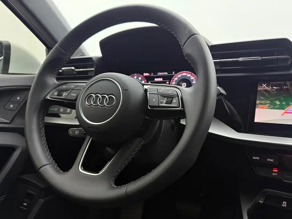 Audi A3 2023 — фото 16