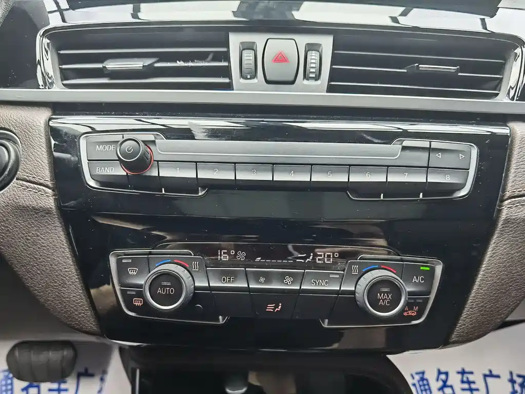 BMW X2 2022 — фото 12