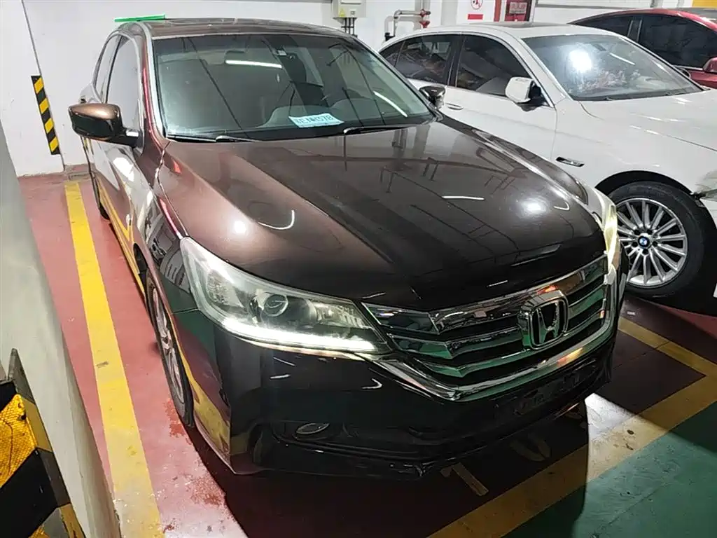 Honda Accord 2016 — фото 4