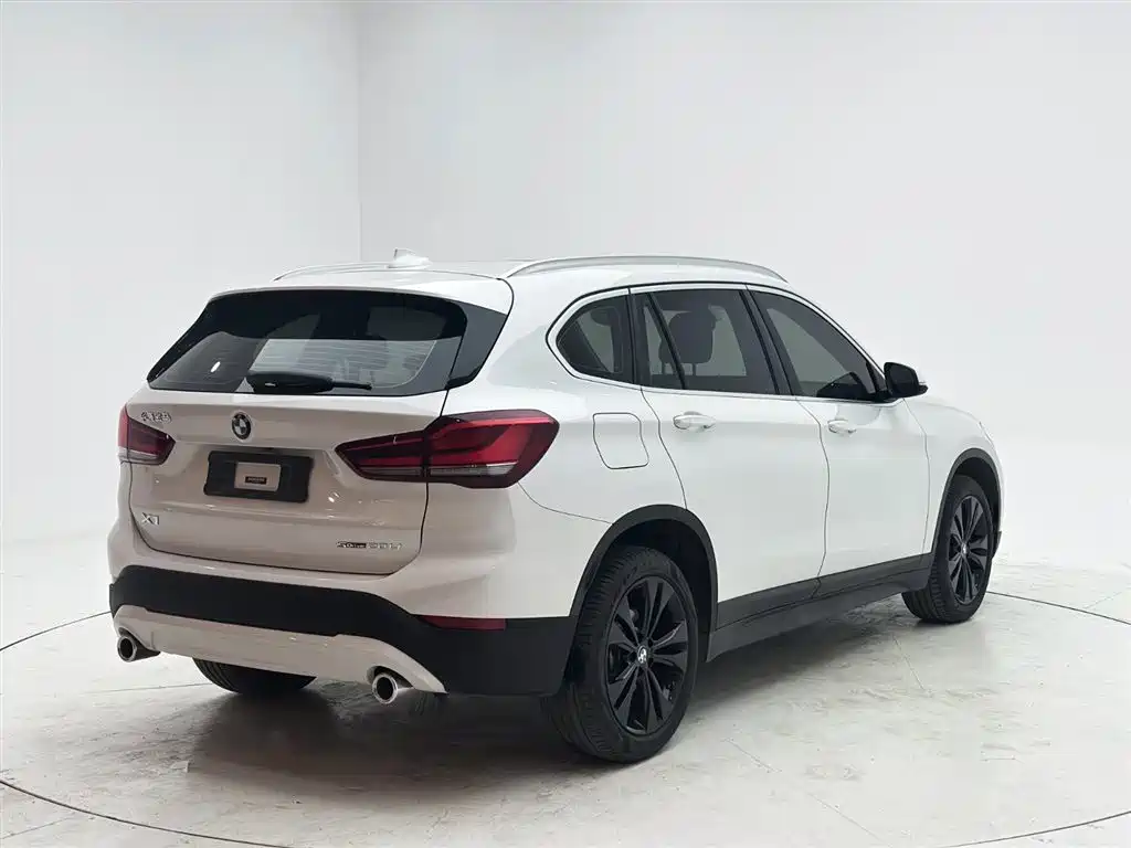 BMW X1 2021 — фото 6