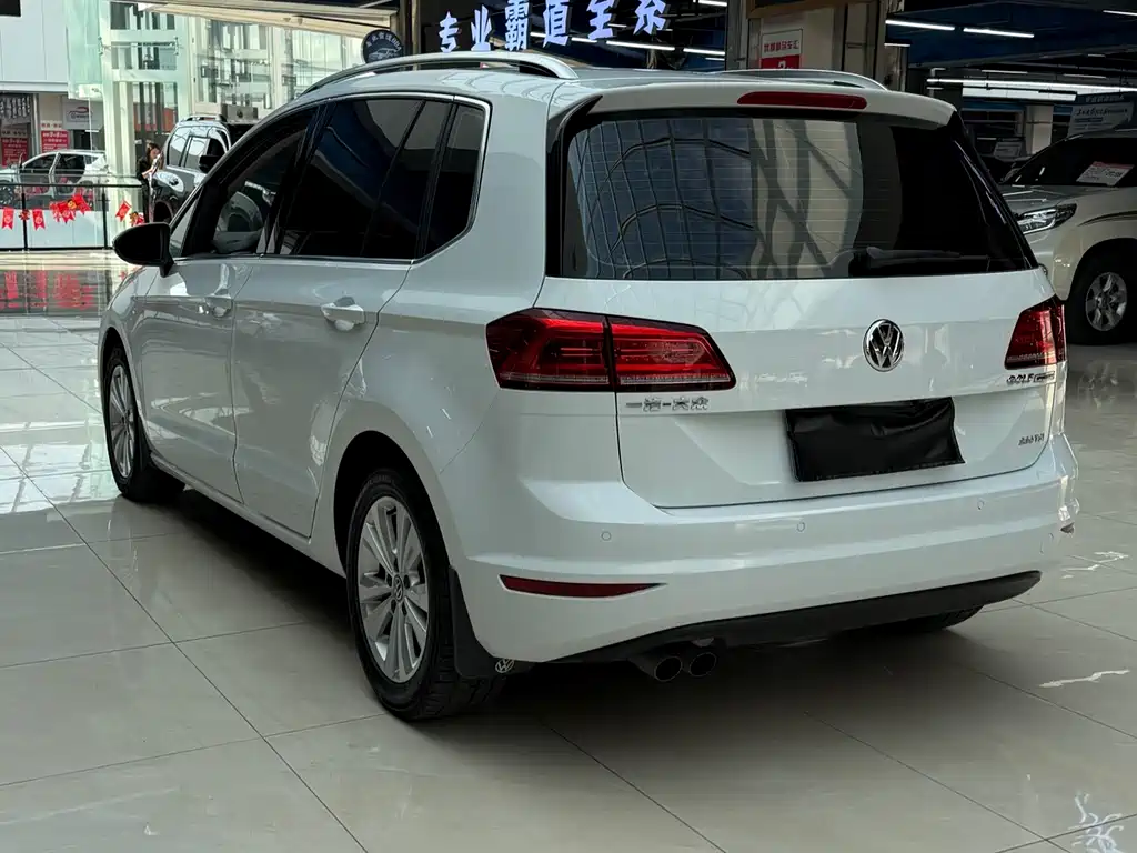 Volkswagen Golf Sportsvan 2017 — фото 16