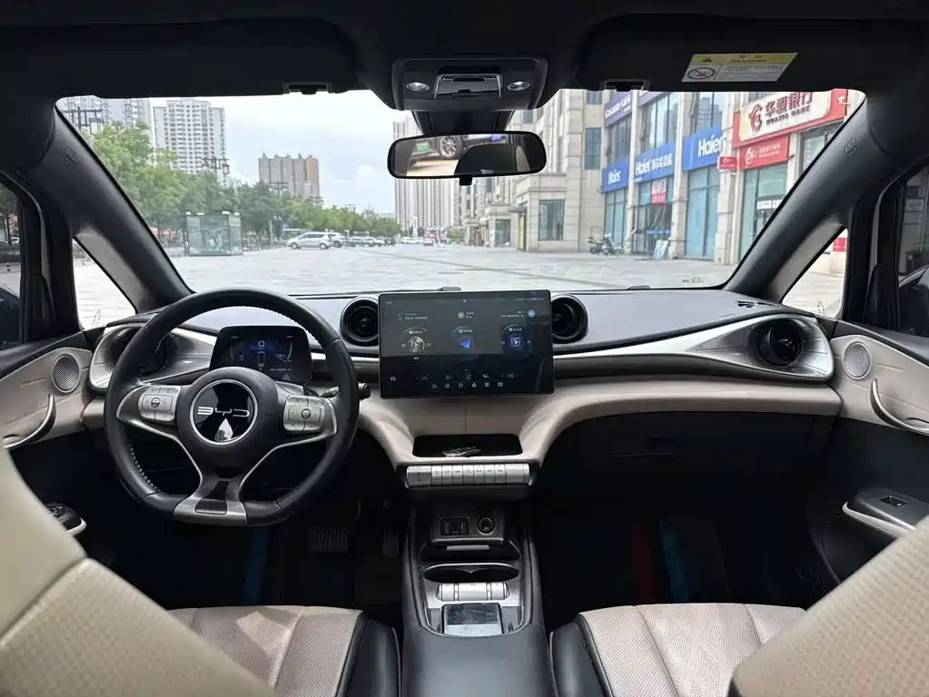 BYD Dolphin 2023 — фото 11
