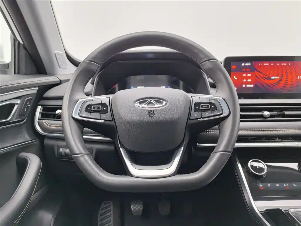 Chery Tiggo 8 2023 — фото 11