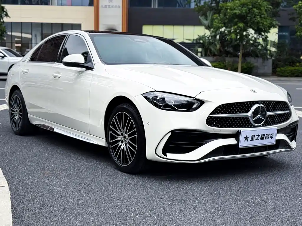 Mercedes-Benz C-Class 2024 — фото 11