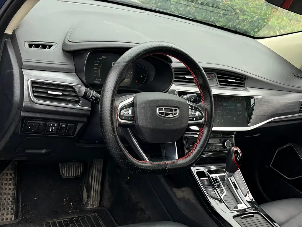 Geely Emgrand GS 2020 — фото 11
