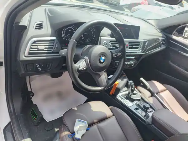 BMW 1 Series 2020